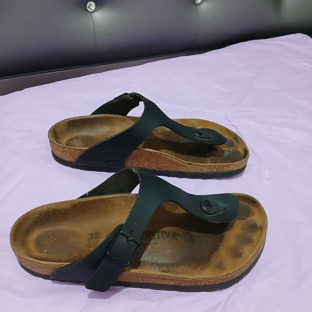 Birkenstock women's size 8 black corkbead sandals
